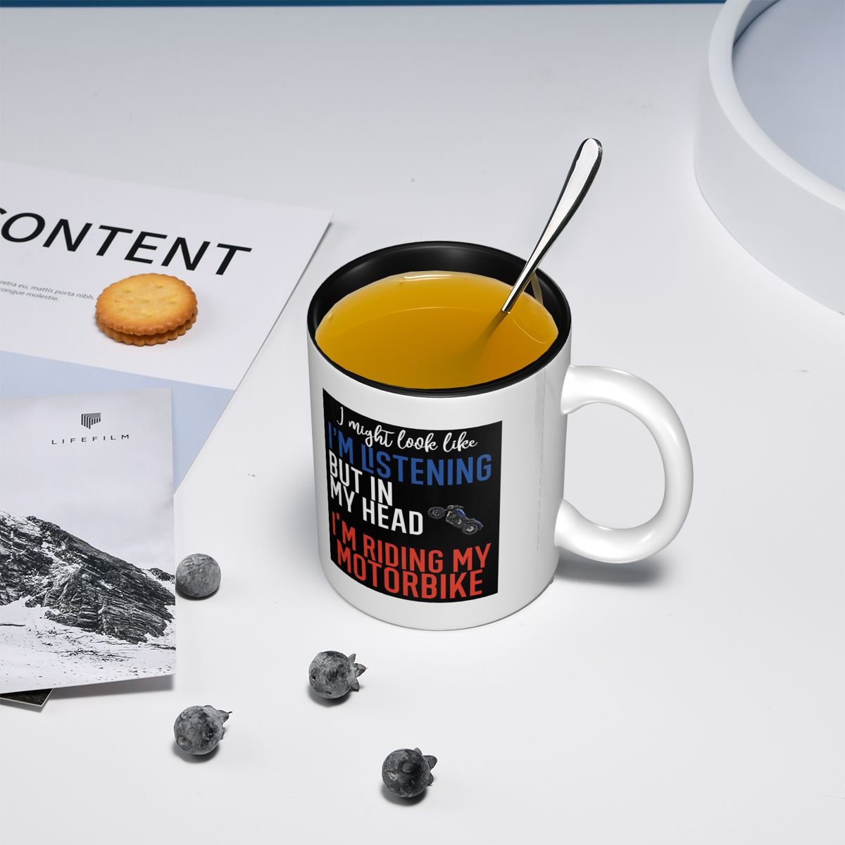 I Might Look Like I'm Listenin - Coffee Tea Like recension och pris